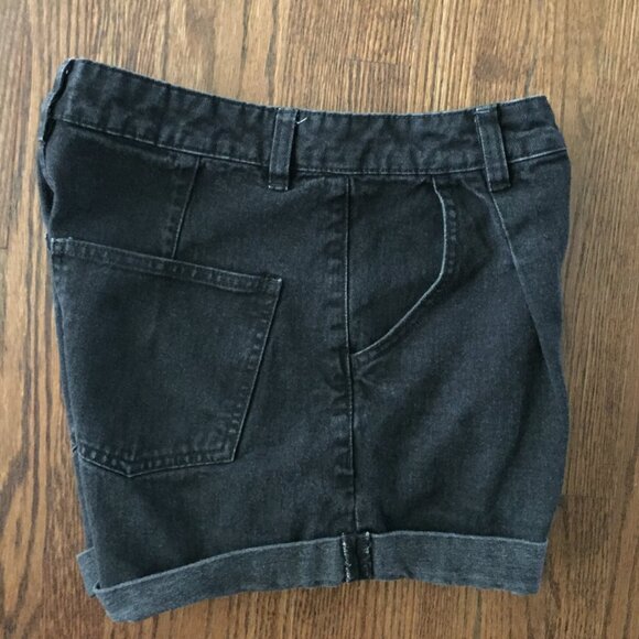 ❤️4/$20 REFUGE black denim shorts sz - Picture 3 of 7